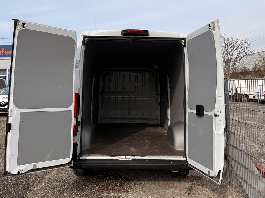 Fiat Ducato L4H2 mieten in Wien | Großtransporter Vermietung Wien & Umgebung